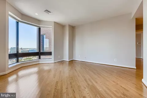 Living - 10 E Lee St #2608, Baltimore, MD 21202 photo 3 of 7