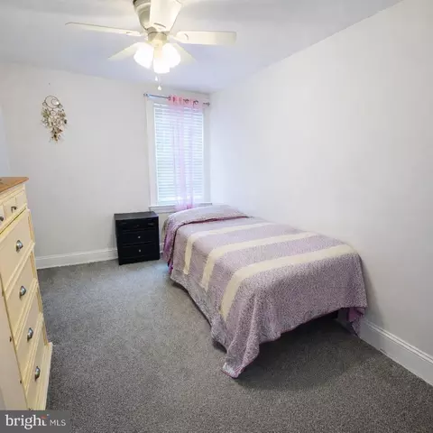 Bedroom - 658 Dumbarton Ave, Baltimore, MD 21218 photo 4 of 4