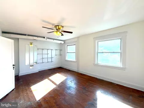 Bedroom - 641 N Augusta Ave, Baltimore, MD 21229 photo 5 of 8