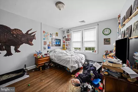 Bedroom - 6125 Macbeth Dr, Baltimore, MD 21239 photo 6 of 7