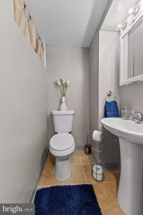 Bath - 1130 Cedarcroft Rd, Baltimore, MD 21239 photo 3 of 3