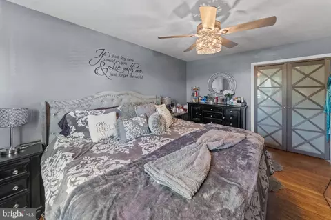 Bedroom - 1130 Cedarcroft Rd, Baltimore, MD 21239 photo 2 of 6