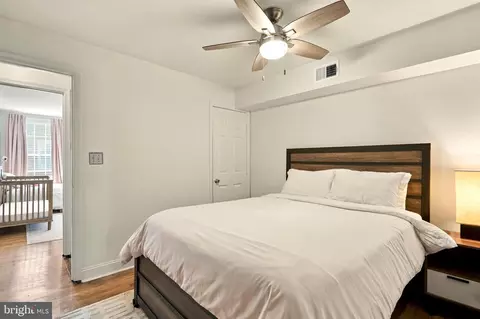 Bedroom - 434 E Clement St E, Baltimore, MD 21230 photo 3 of 6