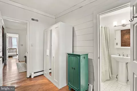 Entry Way - 434 E Clement St E, Baltimore, MD 21230 photo 3 of 3