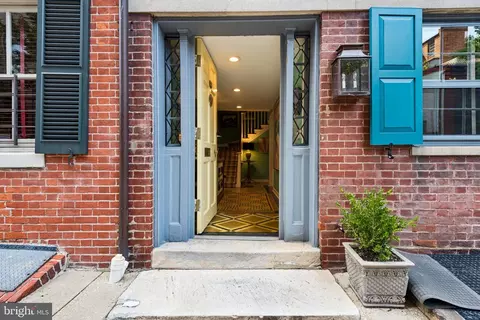 Entry Way - 12 W Hamilton St, Baltimore, MD 21201 photo 1 of 6