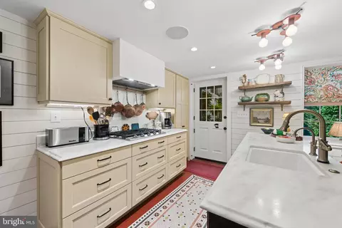 Kitchen - 12 W Hamilton St, Baltimore, MD 21201 photo 1 of 4