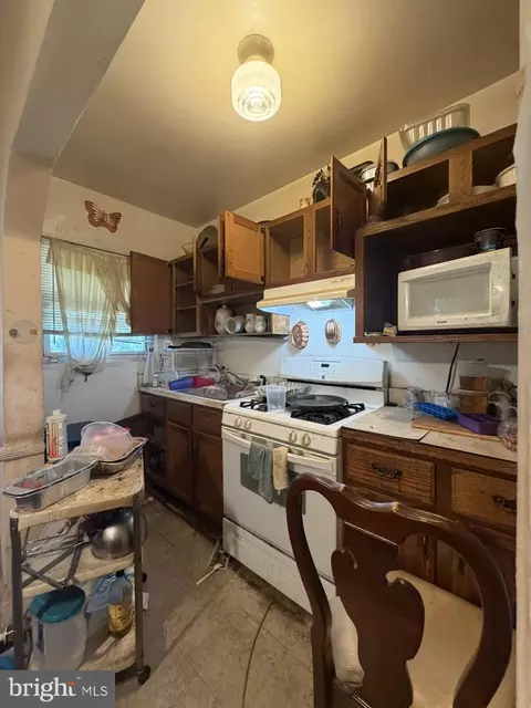 Kitchen - 4026 Woodmere Ave, Baltimore, MD 21215 photo 2 of 2
