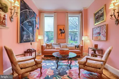 Living - 1505 Park Ave, Baltimore, MD 21217 photo 2 of 3