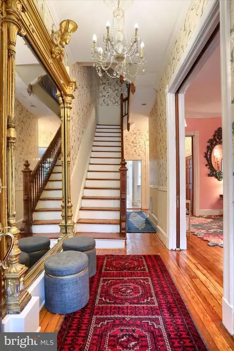 Entry Way - 1505 Park Ave, Baltimore, MD 21217 photo 3 of 7