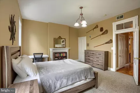 Bedroom - 1505 Park Ave, Baltimore, MD 21217 photo 4 of 9