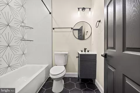 Bath - 3232 E Lombard St E, Baltimore, MD 21224 photo 2 of 3