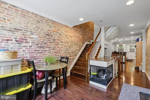 Entry Way - 2105 E Lamley St, Baltimore, MD 21231 photo 1 of 8
