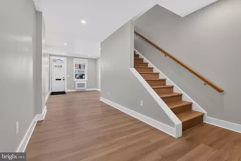 Entry Way - 909 Eastern Ave, Baltimore, MD 21202 photo 5 of 5