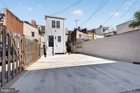 Exterior - 909 Eastern Ave, Baltimore, MD 21202 photo 2 of 3