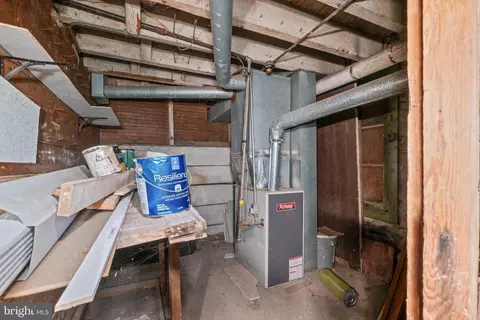 Entry Way - Undisclosed, Baltimore, MD 21218 photo 3 of 3