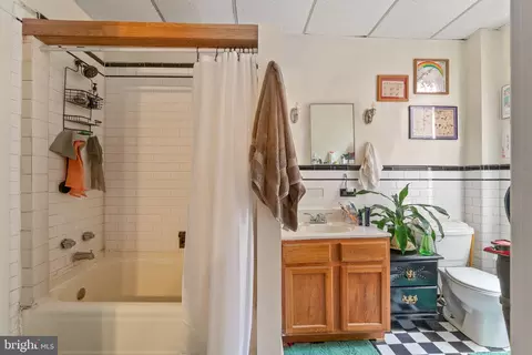 Bath - Undisclosed, Baltimore, MD 21218 photo 1 of 3