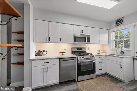 Kitchen - 4208 Westview Rd, Baltimore, MD 21218 photo 1 of 1