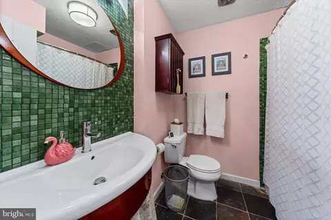 Bath - Undisclosed, Baltimore, MD 21202 photo 1 of 1