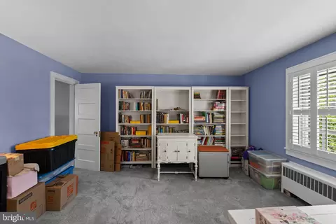 Bedroom - 400 Bretton Pl, Baltimore, MD 21218 photo 3 of 14