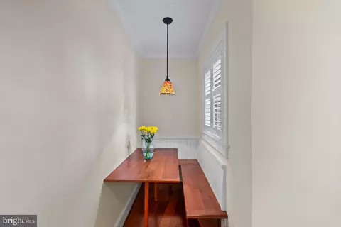 Dining - 400 Bretton Pl, Baltimore, MD 21218 photo 5 of 5
