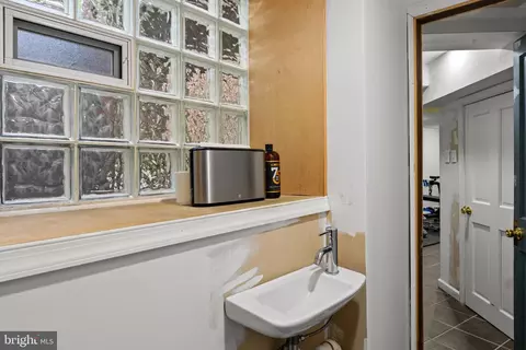 Other - 400 Bretton Pl, Baltimore, MD 21218 photo 15 of 17