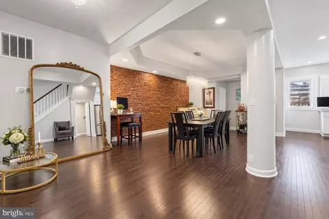 Entry Way - 2327 W Lanvale St, Baltimore, MD 21216 photo 3 of 12