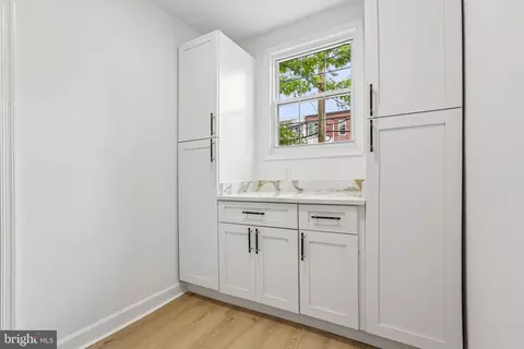 Entry Way - 3620 Rexmere Rd, Baltimore, MD 21218 photo 4 of 5