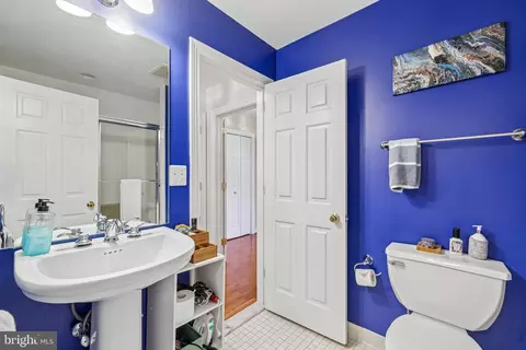 Bath - 10 E Lee St #802, Baltimore, MD 21202 photo 3 of 3