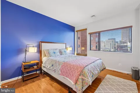 Bedroom - 10 E Lee St #802, Baltimore, MD 21202 photo 4 of 6