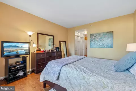 Bedroom - 10 E Lee St #802, Baltimore, MD 21202 photo 3 of 6