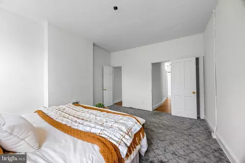 Bedroom - 607 W 33rd St, Baltimore, MD 21211 photo 4 of 5