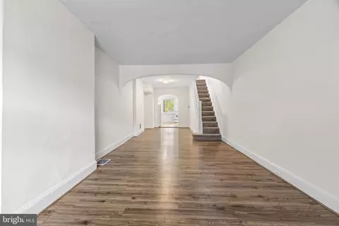 Entry Way - 607 W 33rd St, Baltimore, MD 21211 photo 1 of 5
