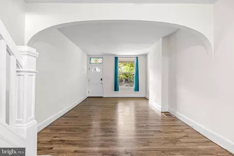 Living - 607 W 33rd St, Baltimore, MD 21211 photo 2 of 2
