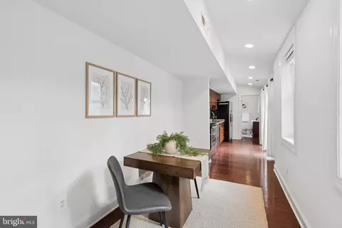 Entry Way - 317 S Regester St, Baltimore, MD 21231 photo 6 of 8