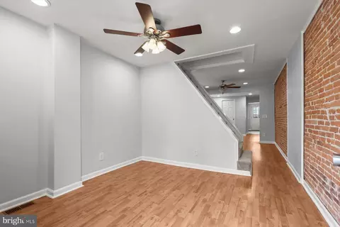 Entry Way - 1620 Marshall St, Baltimore, MD 21230 photo 2 of 6