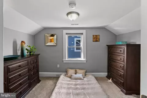 Bedroom - 3102 Echodale Ave, Baltimore, MD 21214 photo 5 of 6