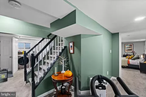 Entry Way - 3102 Echodale Ave, Baltimore, MD 21214 photo 4 of 4