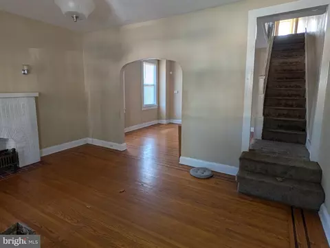 Living - 3245 Dudley Ave, Baltimore, MD 21213 photo 1 of 8