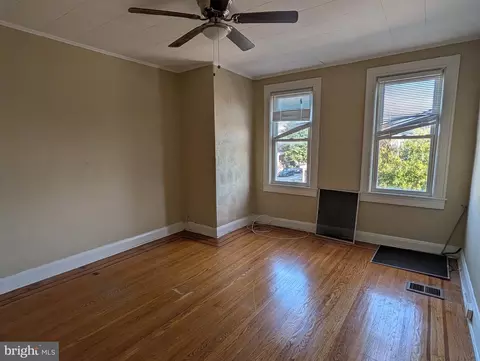 Living - 3245 Dudley Ave, Baltimore, MD 21213 photo 8 of 8