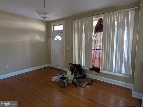 Living - 3245 Dudley Ave, Baltimore, MD 21213 photo 2 of 8