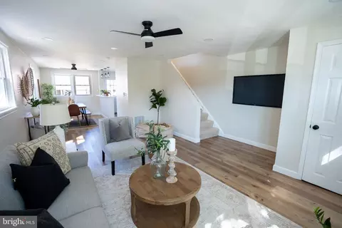 Living - 4760 Elison Ave, Baltimore, MD 21206 photo 2 of 2