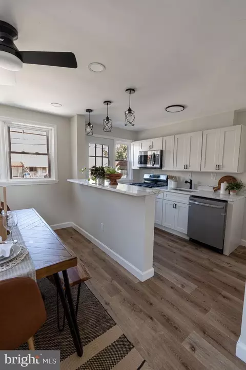 Kitchen - 4760 Elison Ave, Baltimore, MD 21206 photo 1 of 2