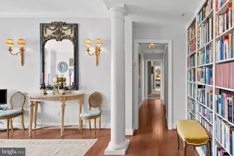 Entry Way - 10 E Lee St #804, Baltimore, MD 21202 photo 3 of 5