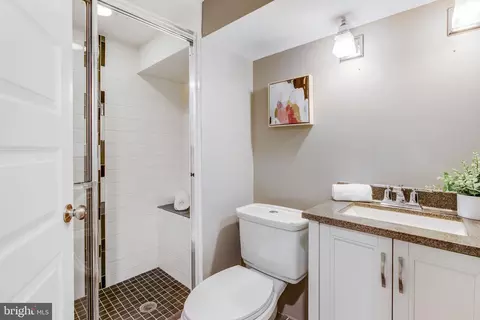 Bath - 2034 Eastern Ave, Baltimore, MD 21231 photo 6 of 7