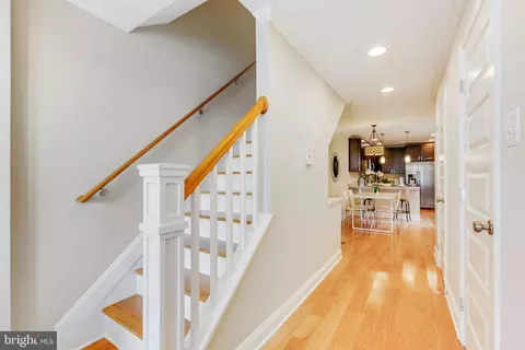Entry Way - 2034 Eastern Ave, Baltimore, MD 21231 photo 7 of 9