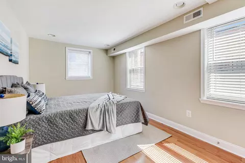 Bedroom - 2034 Eastern Ave, Baltimore, MD 21231 photo 1 of 7