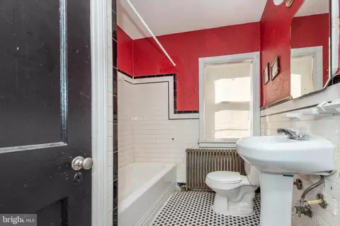 Bath - 703 N Augusta Ave, Baltimore, MD 21229 photo 1 of 3