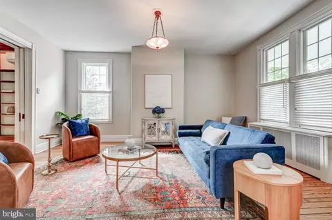 Living - 707 Saint Johns Rd, Baltimore, MD 21210 photo 1 of 4