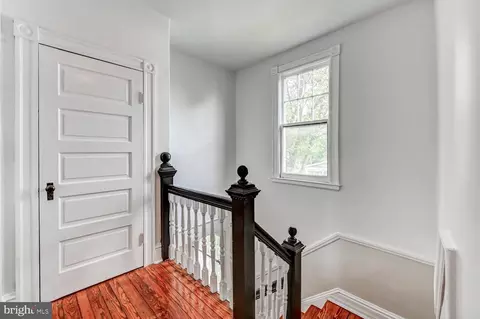 Entry Way - 707 Saint Johns Rd, Baltimore, MD 21210 photo 7 of 8