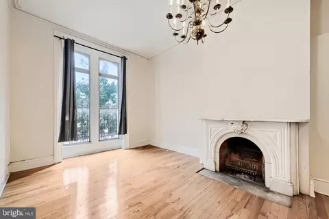 Living - 32 E Preston St, Baltimore, MD 21202 photo 1 of 5
